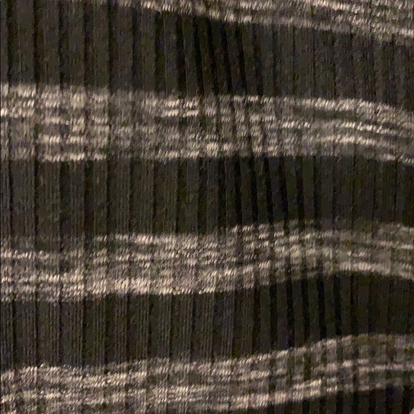 Lularoe Shirley - Picture 2 of 3